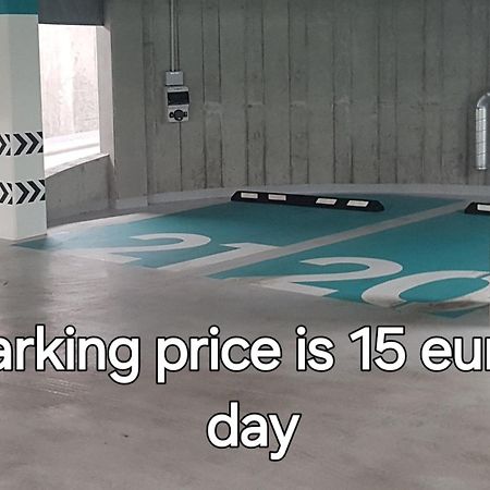 Happy Inn Classical Style, Self Check-In, Parking In The Underground Garage Vilnius Ngoại thất bức ảnh