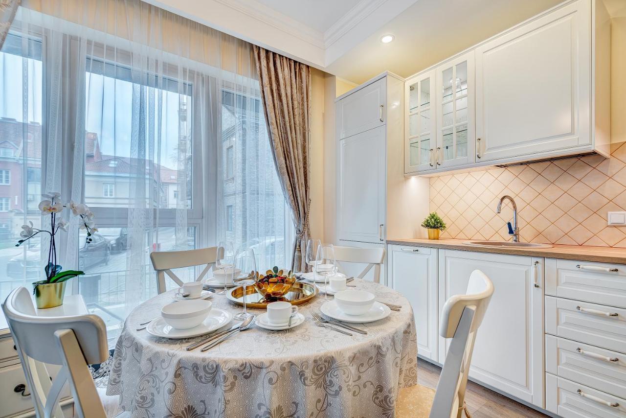 Happy Inn Classical Style, Self Check-In, Parking In The Underground Garage Vilnius Ngoại thất bức ảnh