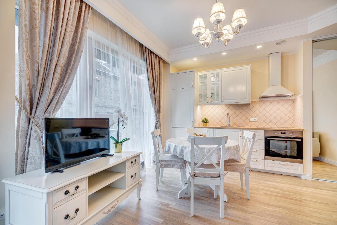 Happy Inn Classical Style, Self Check-In, Parking In The Underground Garage Vilnius Ngoại thất bức ảnh