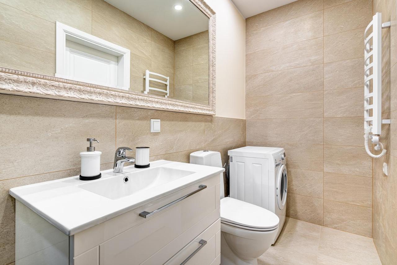 Happy Inn Classical Style, Self Check-In, Parking In The Underground Garage Vilnius Ngoại thất bức ảnh