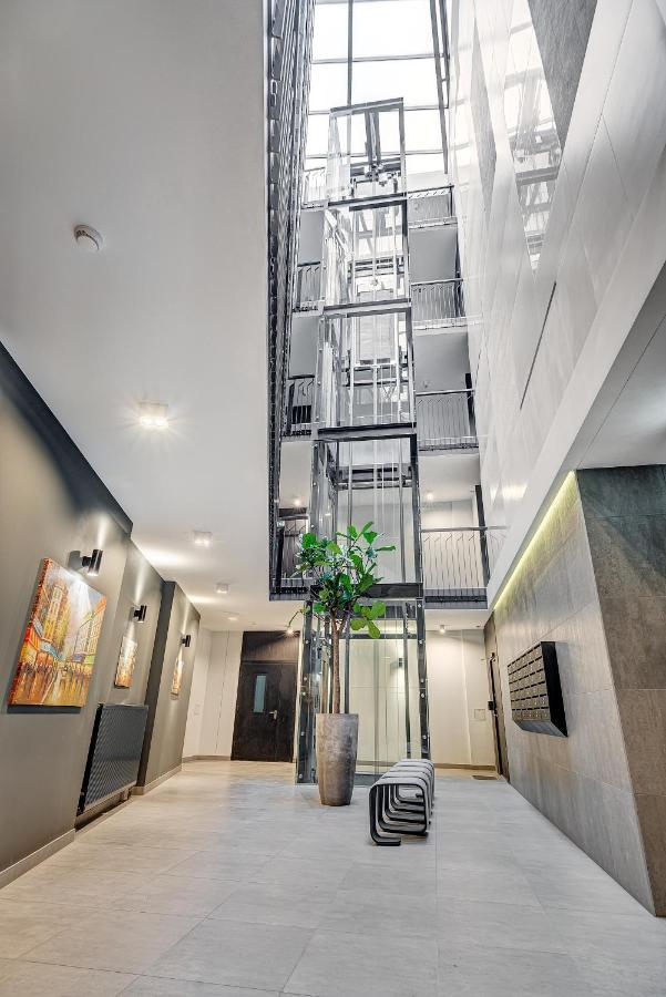 Happy Inn Classical Style, Self Check-In, Parking In The Underground Garage Vilnius Ngoại thất bức ảnh